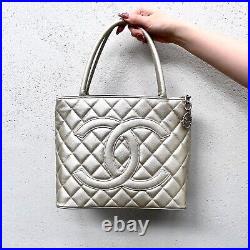 Auth CHANEL Caviar Skin Matelasse Tote Bag Silver SHW Vintage From Japan