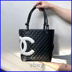 Auth CHANEL Tote Bag Black White Calf Leather CAMBOM Vintage MM