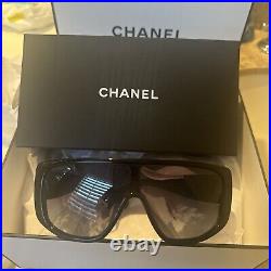 Auth NIB Chanel 5495 Gold CC Logo Black Shield Sunglasses