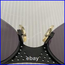 Auth vTg CHANEL futuristics sunglasses CC logo over black poke dot metal frame