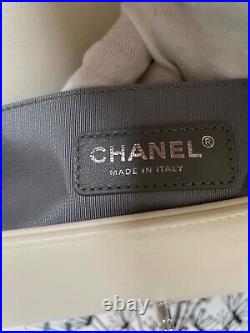 BNIB AUTH Chanel Chevron Boy crossbody shoulder calfskin ivory cream SHW bag